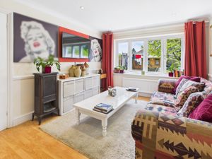 DINING ROOM/FAMILY ROOM- click for photo gallery